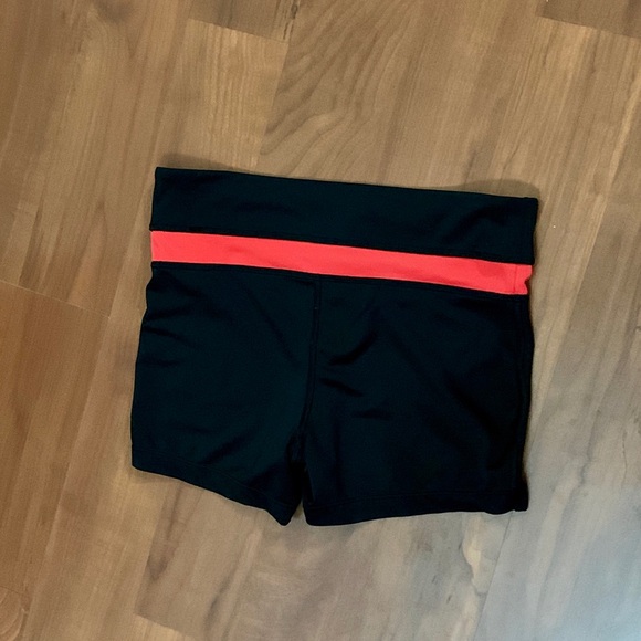 Champion Work-Out Shorts - Picture 2 of 6